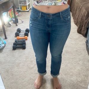 Levi’s distressed jeans